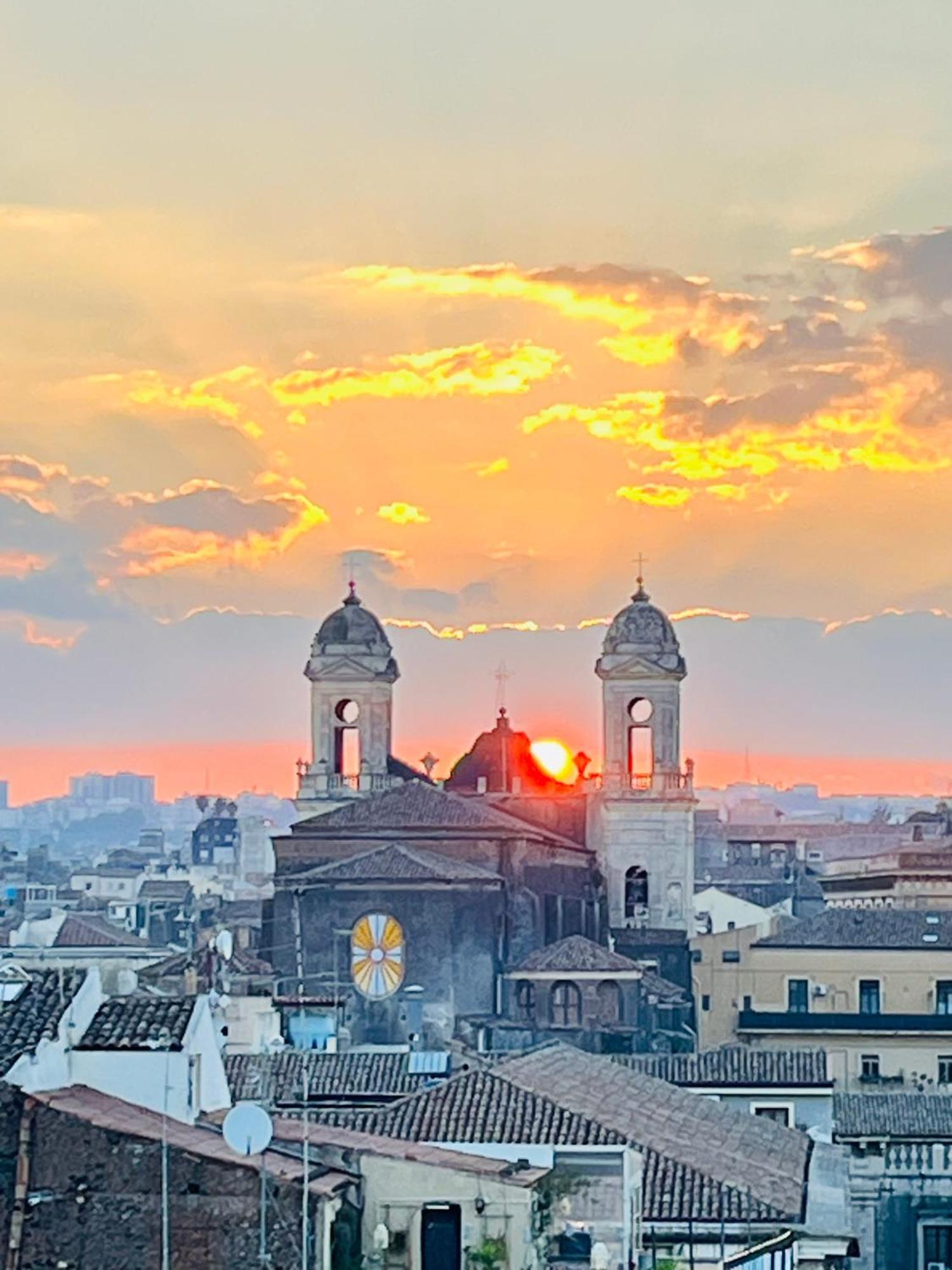Appartamento La Terrazza Di Sant'Agata Aeroporto di Catania Fontana Rossa Esterno foto