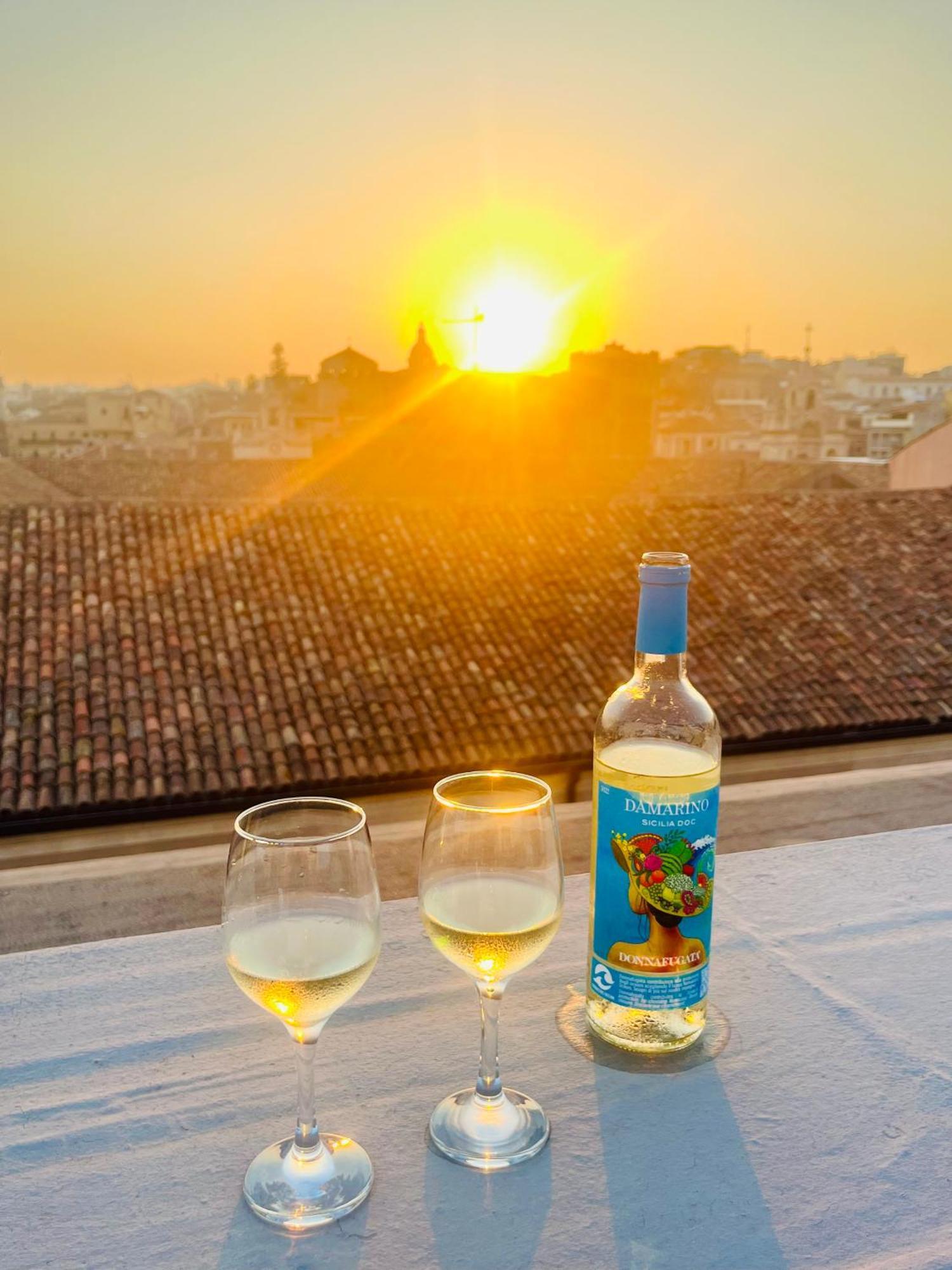 Appartamento La Terrazza Di Sant'Agata Aeroporto di Catania Fontana Rossa Esterno foto