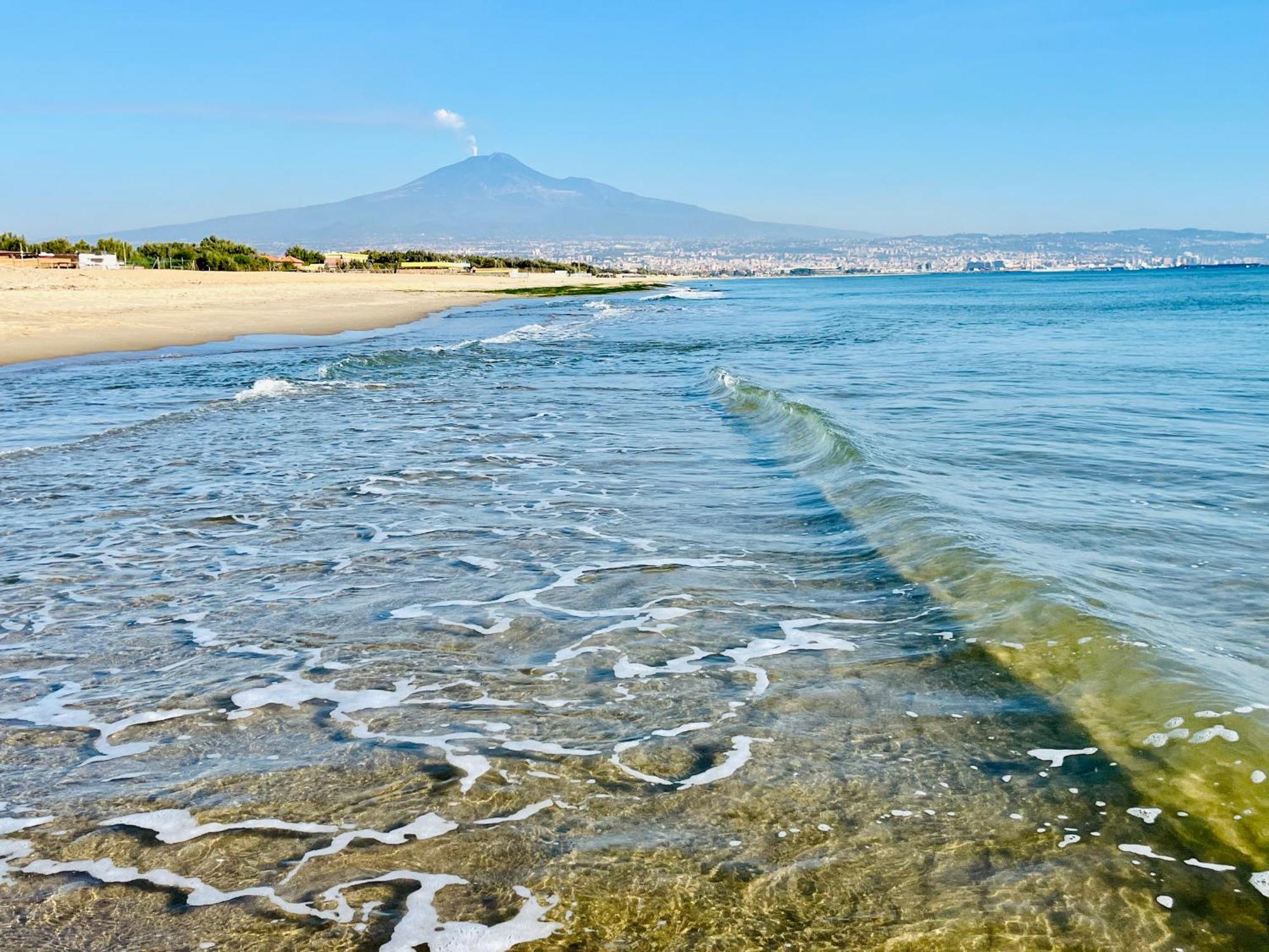 Appartamento La Terrazza Di Sant'Agata Aeroporto di Catania Fontana Rossa Esterno foto